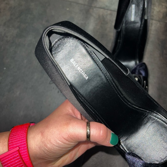 BALENCIAGA velvet bow heels - Picture 3 of 4